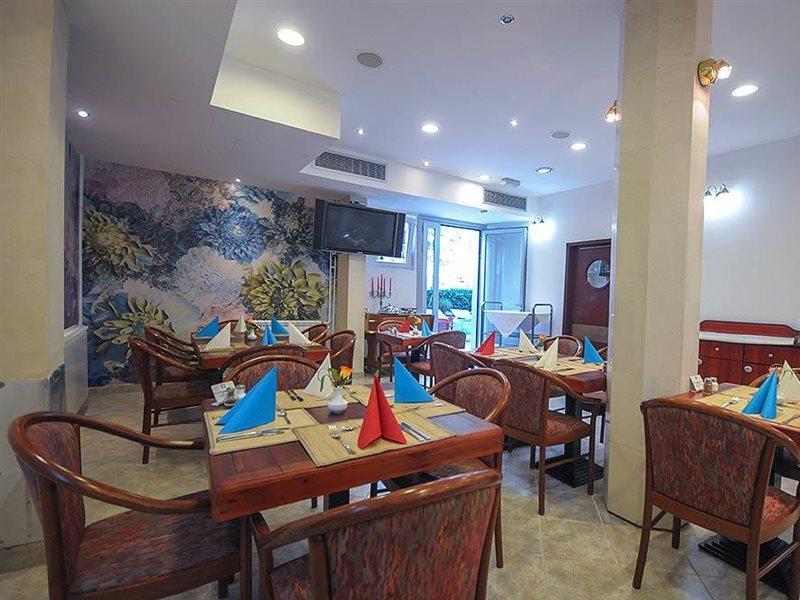 Hotel Aquamarin บุดวา ภายนอก รูปภาพ